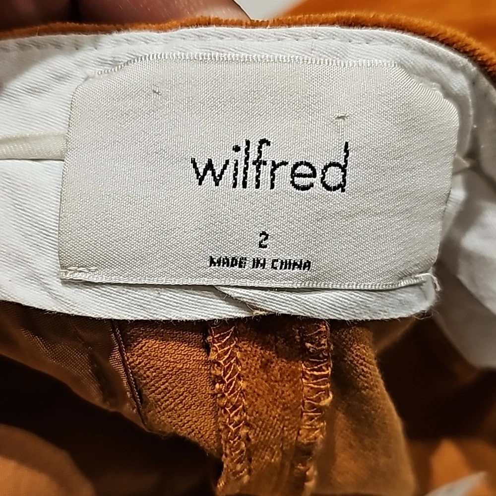 ARITZIA Wilfred Francesca Velvet Pants Fit Flare Hemmed/Altered Sz 2 Inseam 27.5 - Picture 7 of 10